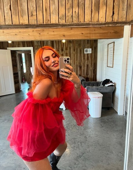 Alicia Atout Profile pic