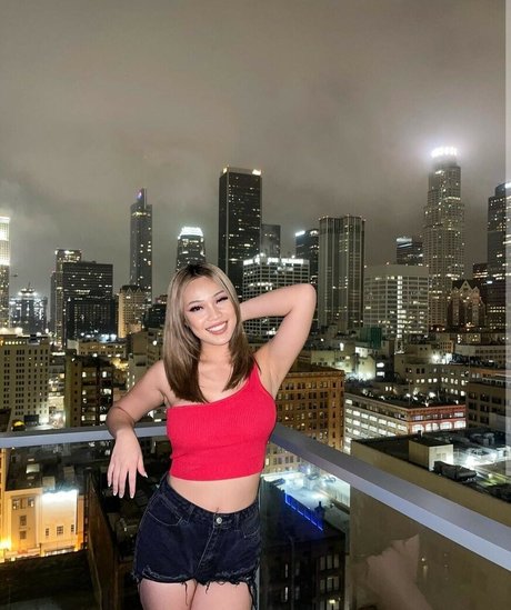 Axnuwin art star pic