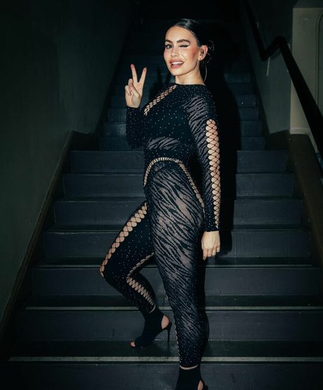 Sophie Simmons model beautiful img