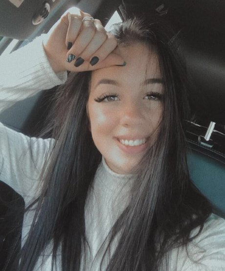 Shelby Dias pornstar hot photo