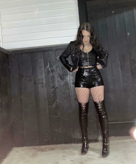 Shelby Dias xxx star gallery