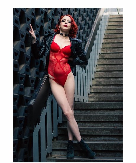 Asmodena star sexy photos