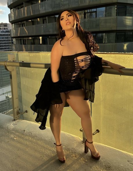 Miss Leira pretty model images