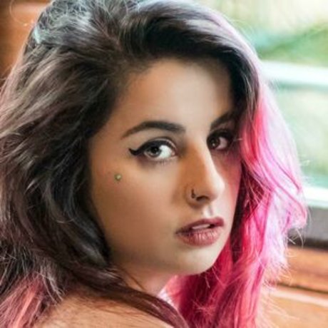 lunalilac model exclusive images