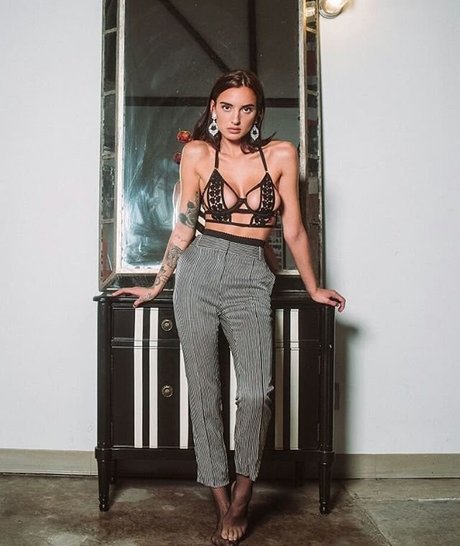 callanjensen sexy pornstar gallery