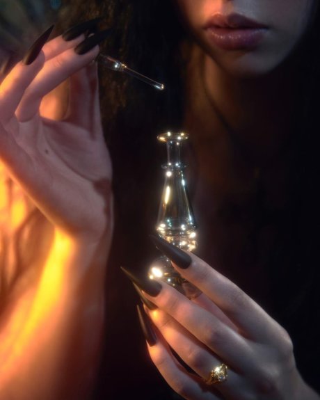 Emma Karla Peet nude pornstar img