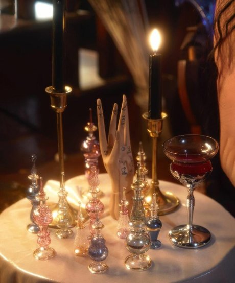 Emma Karla Peet pornstar img