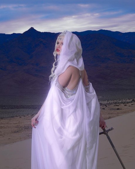 Emma Karla Peet naked actress archive