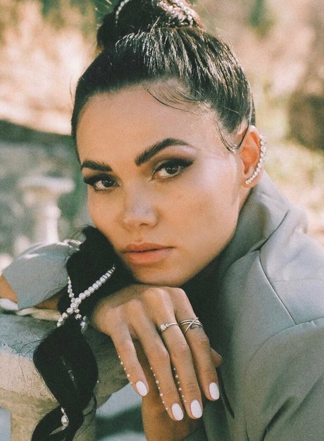 Sinead Harnett nude actress photos