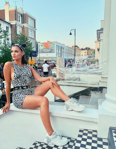 Sinead Harnett high quality pornstar img