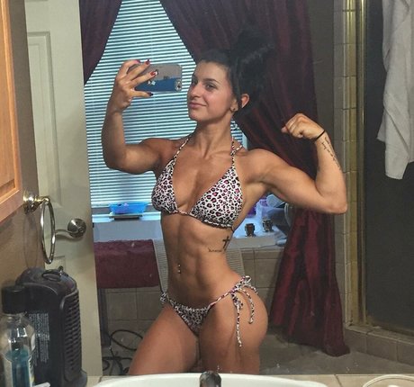 Taylor Vertucci pornographic star photo