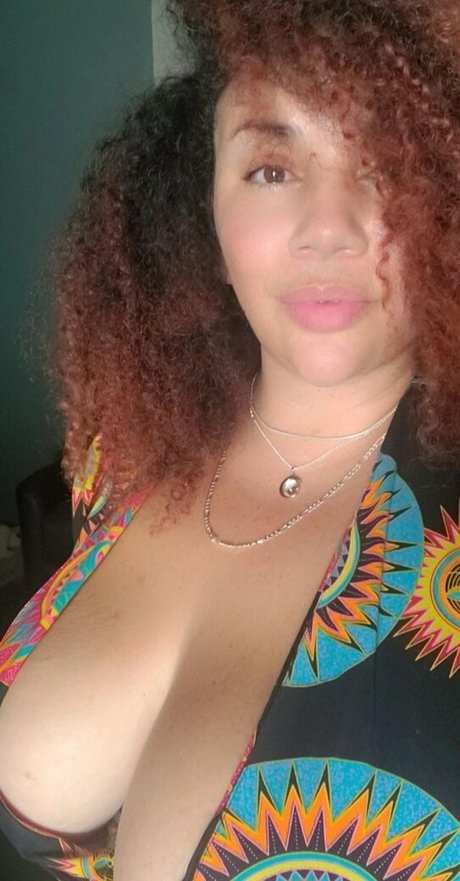 Beigewunder erotic model images