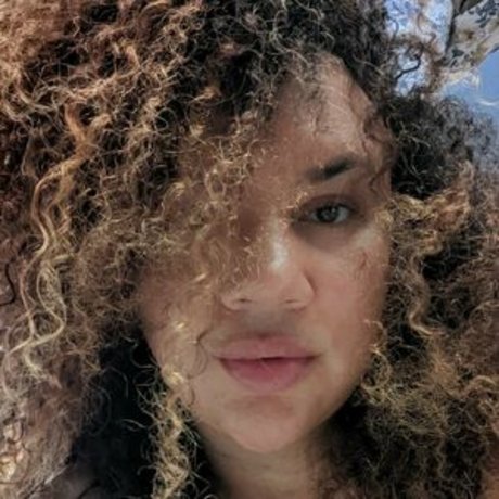 Beigewunder model exclusive gallery