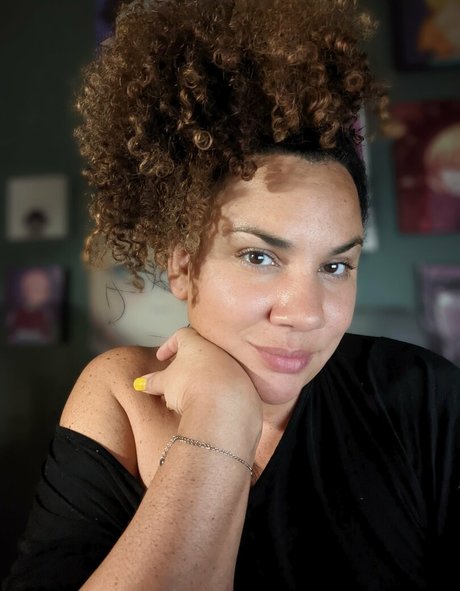 Beigewunder naked actress images