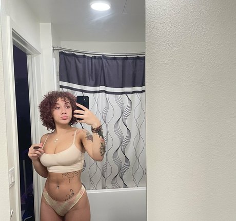 Iamnevaehakira pornstar art gallery