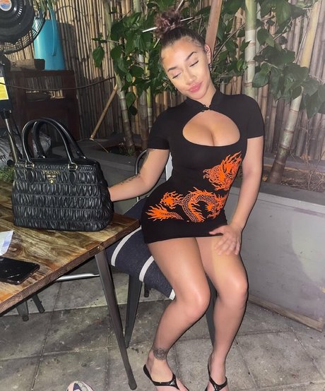 Iamnevaehakira model high quality pics