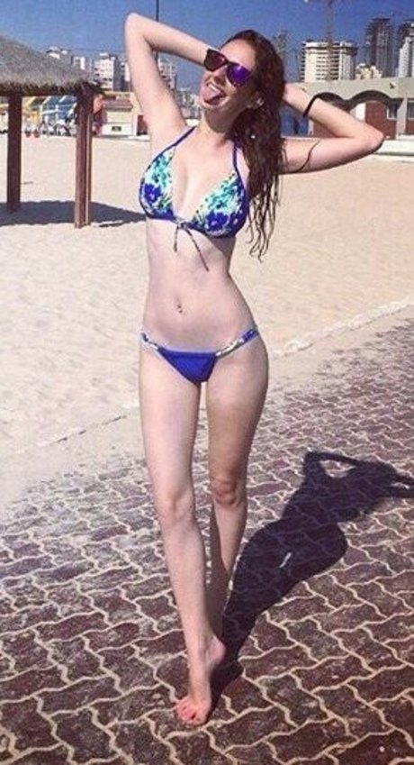 Liora Fin beautiful star archive