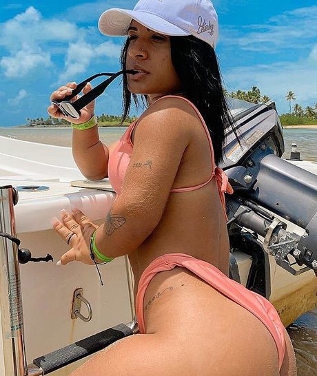 Dayanne Gomes erotic actress archive