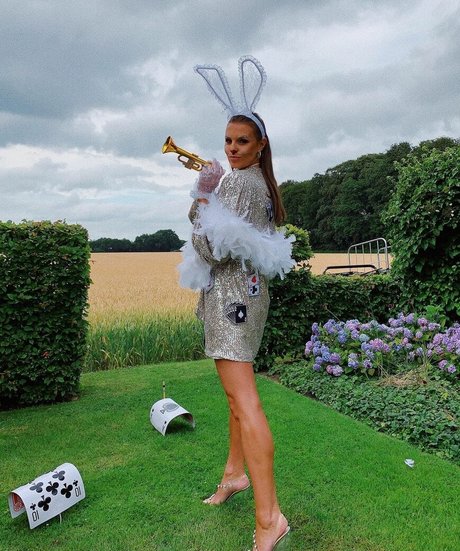 Laura Wontorra star porn images