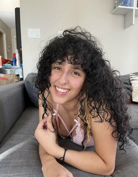 Lexi SmolBirdnsfw art model archive