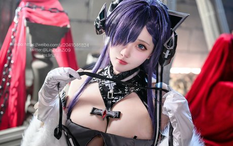 LinZiLinZi09 sexy actress pictures