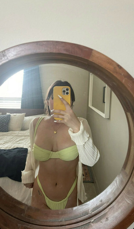 Sophie43 model sexy pic