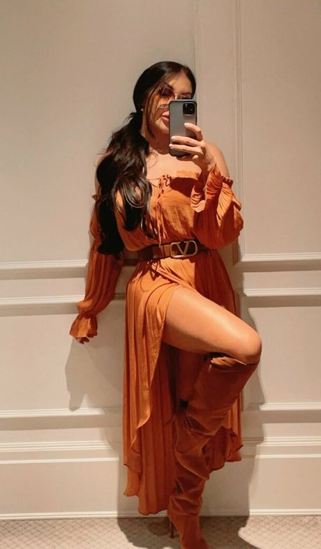 Alicia Drumolin top star image