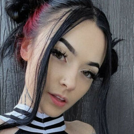 Littlexred pornstar top image