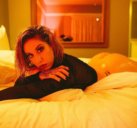 Lexi Layne sex pornstar pics