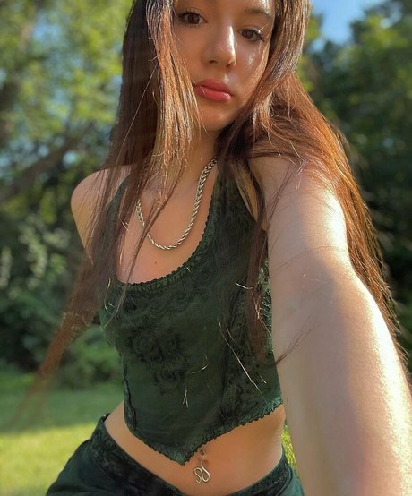 amirastar212 star nude photo