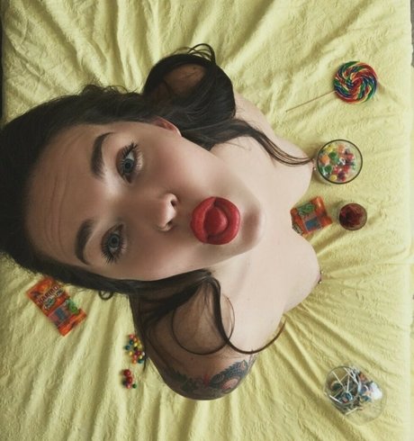 JonniJ perfect model archive