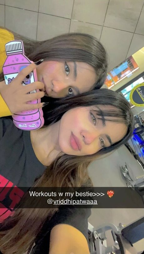 Unnati Patwa Quick model image