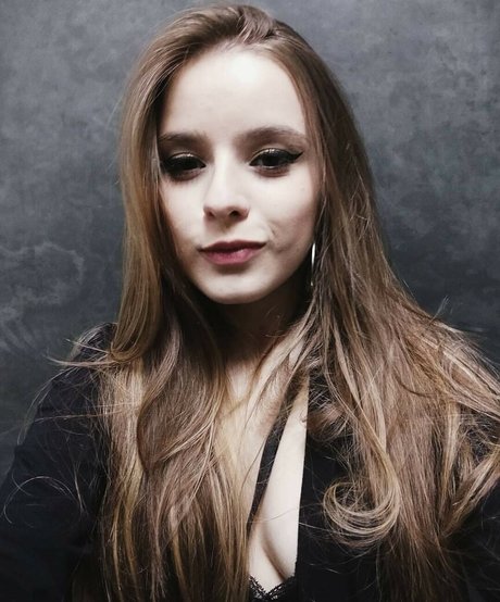 Rafaela Riggs nice star photo