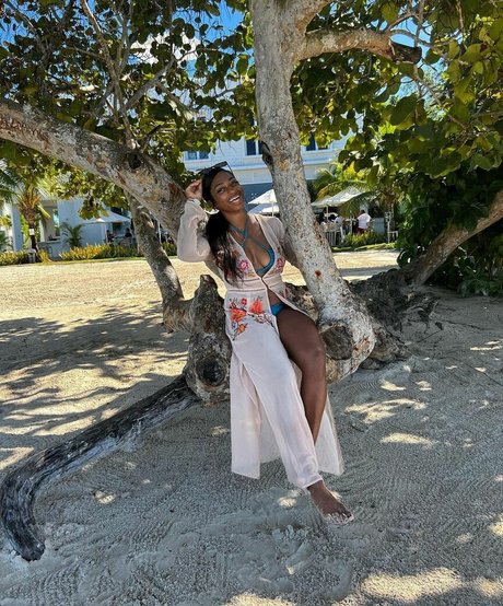 Kadeena Cox model best pics