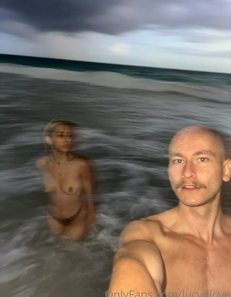 Lucydlove naked actress pictures