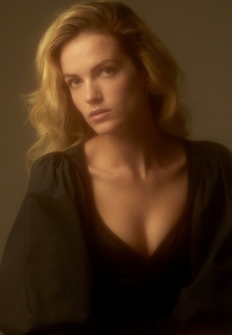 Elektra Miranda Kilbey pornographic actress image