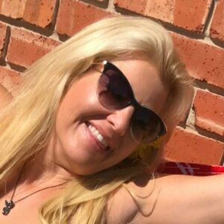 Taylor Leigh pornstar exclusive pictures