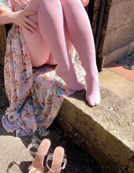 loveitwithlynsey star nudes photos