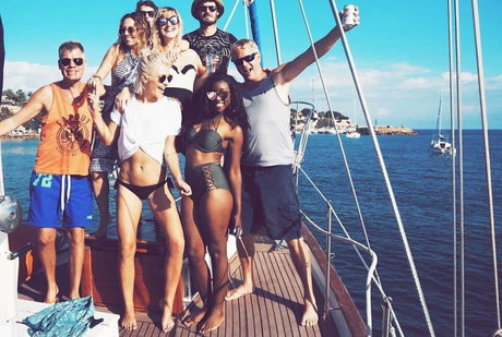 Scarlette Douglas nude actress img