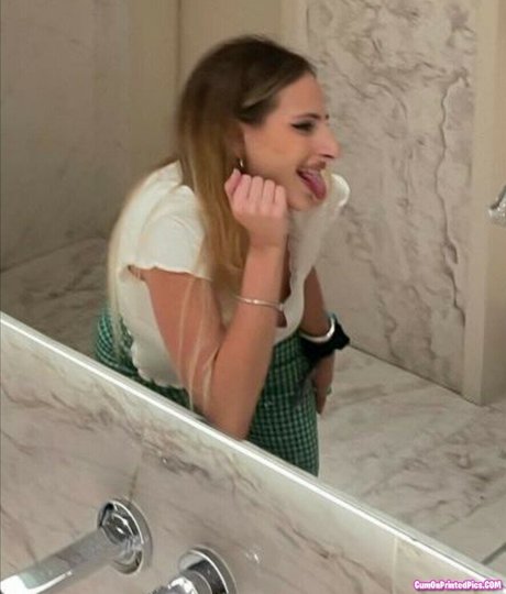 Sophia Zisi star exclusive archive