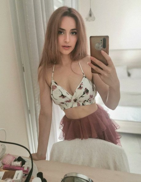 milkimi perfect pornstar image