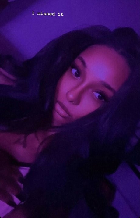 Rave Vanias pornstar sexy galleries