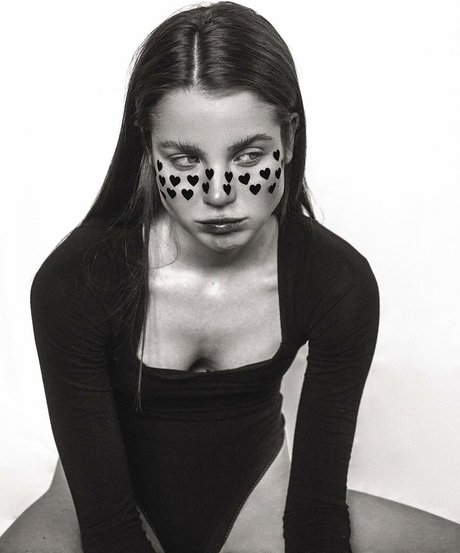 Pauline Schuller star high quality photos