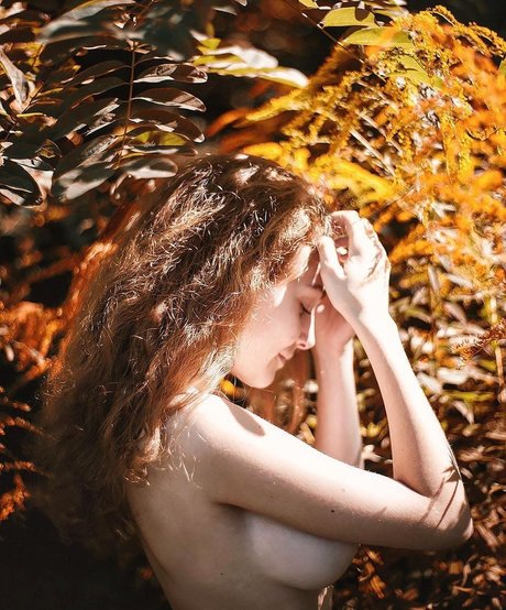 Ave Maria erotic star img