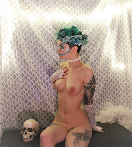 Grandaddyskulls sexy actress photo