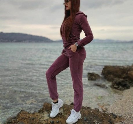 Angela Doxa star galleries