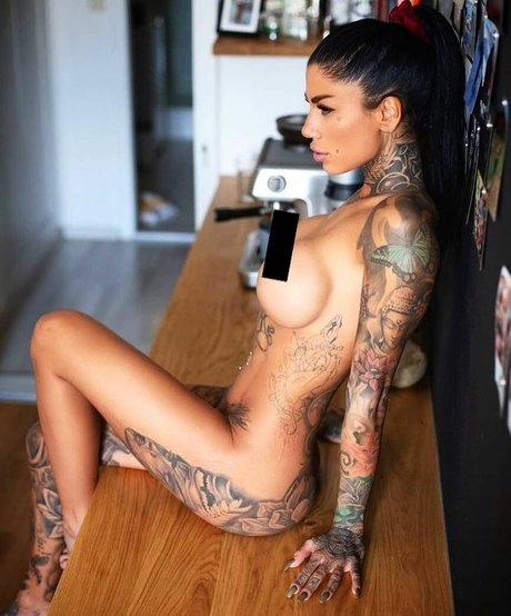 Meli Lakic hd pornstar picture