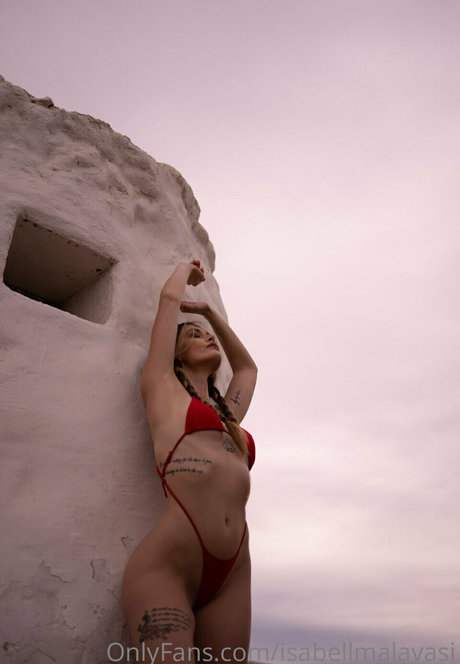 Isabell Malavasi high quality model archive