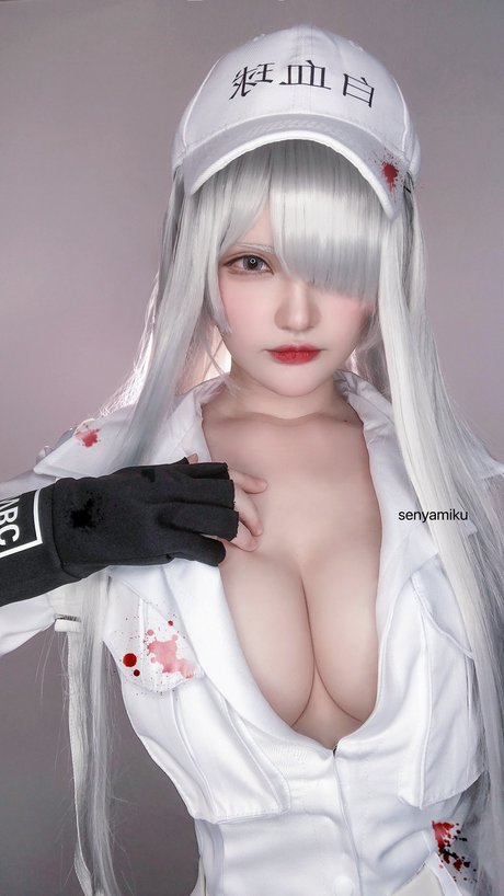 SenyaMiku pornstar naked pictures