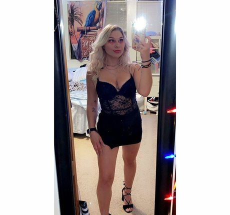 mature squirt onlyfans free nude images